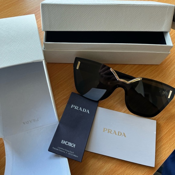 NWT Prada Black Gold Limited Edition Oversized Cat Eye Shield Sunglasses SPR16T - Picture 7 of 16